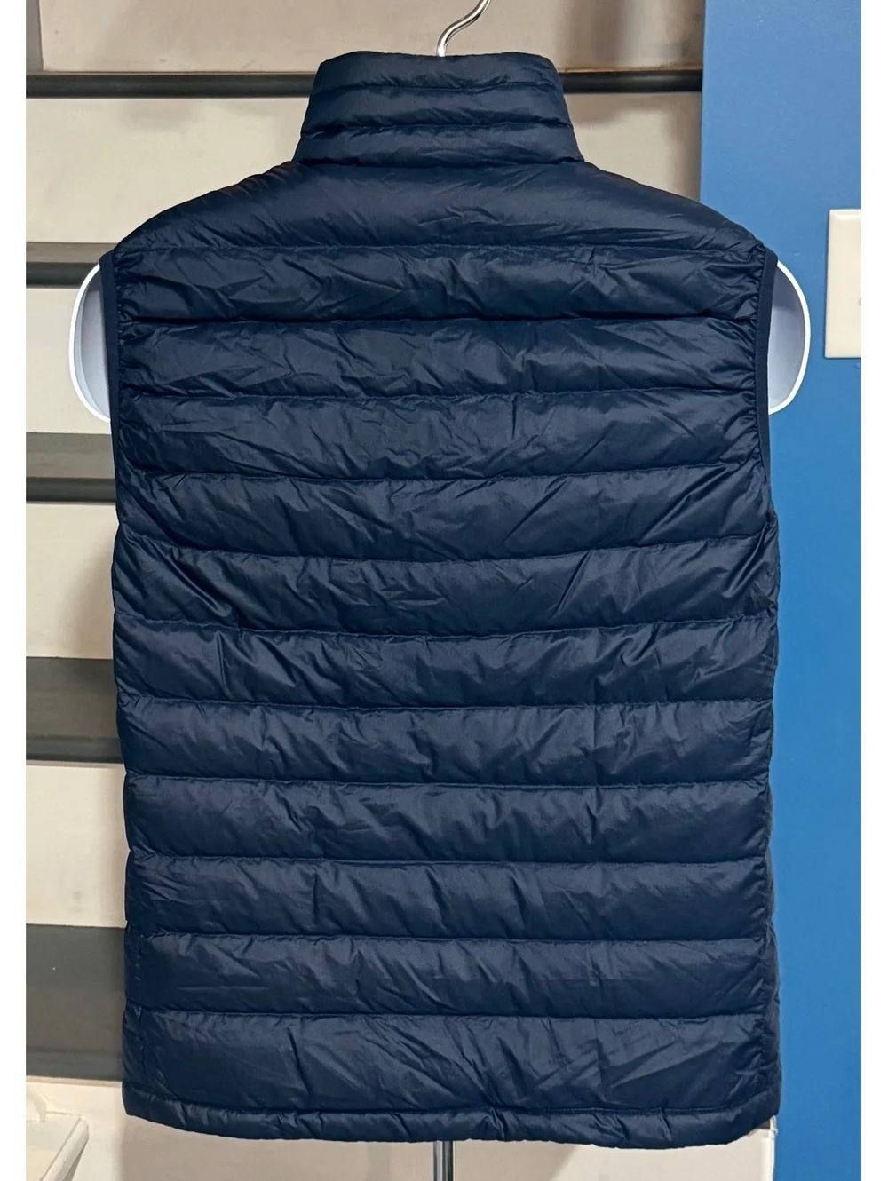 Patagonia Men’s Medium Full Zip Down Sweater Vest Puffer Goose Jacket Navy Blue